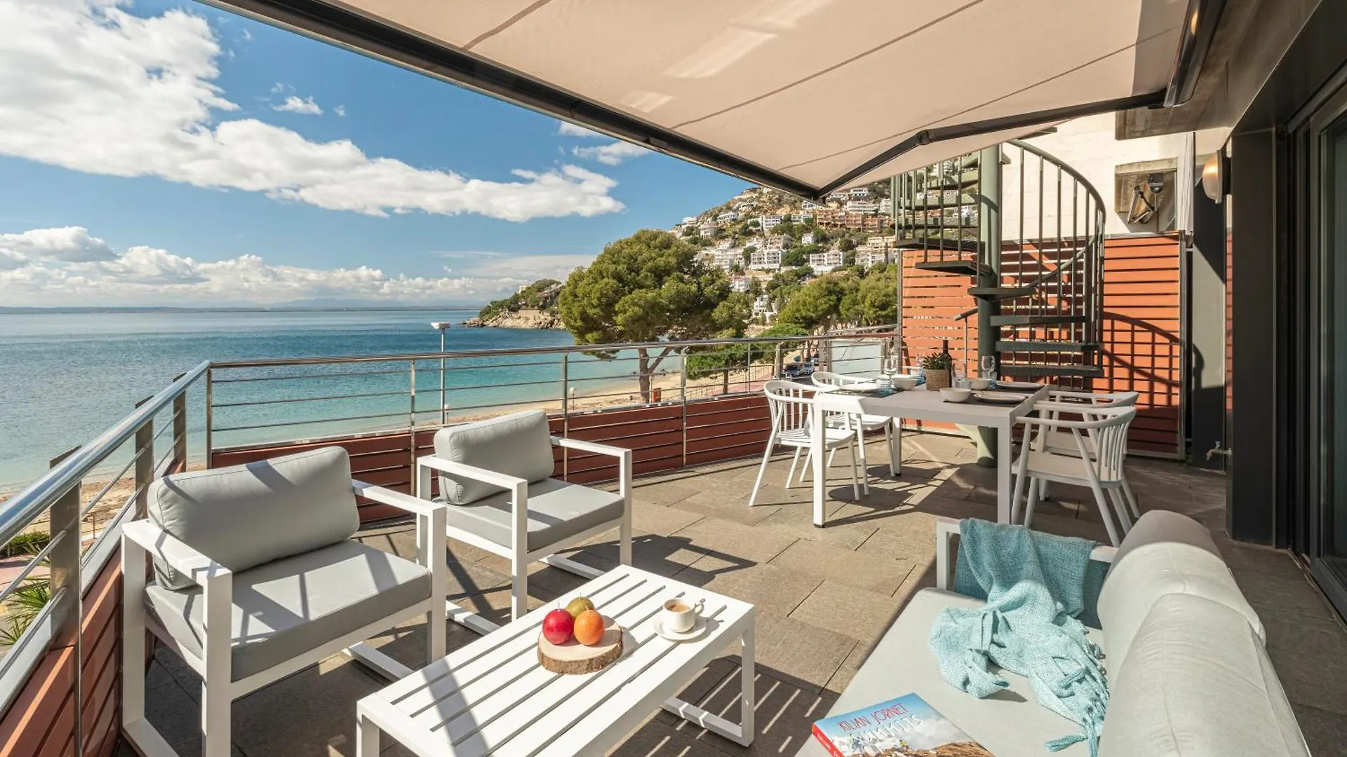 Apartamento Atico Primera Linea Playa Canyelles ロザス 0*,  スペイン