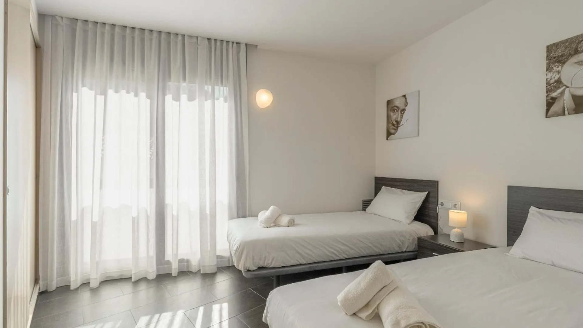 Apartamento Atico Primera Linea Playa Canyelles ロザス スペイン